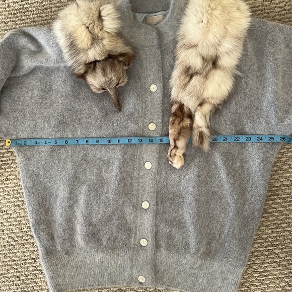 Rare Vintage Sia Bellini Gray Angora Button Up Sweater w/Full Silver Fox Sz L - Picture 9 of 12